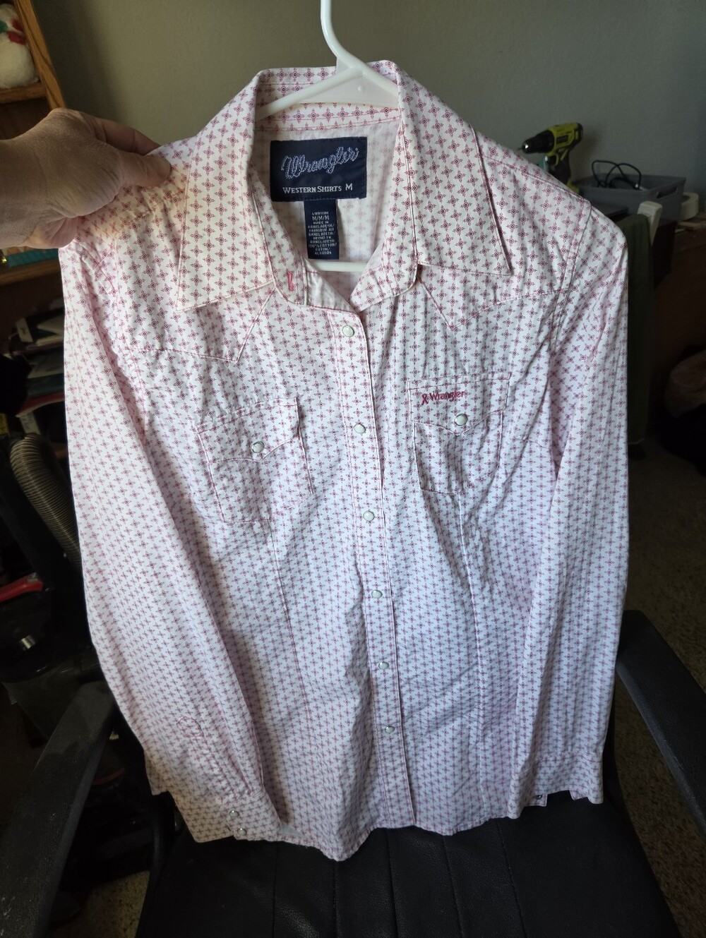 Wrangler Women's Light Pink Printed Western Button-Down Shirt